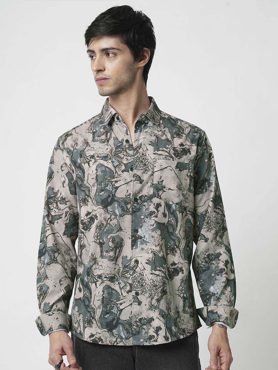 VASTRADO Men Classic Spread Collar Floral Printed Slim Fit Casual Shirt