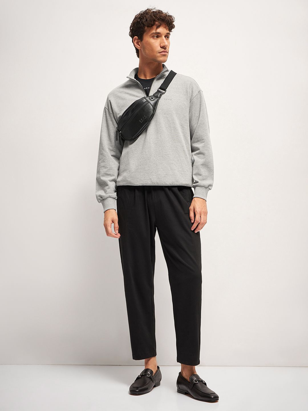 THE BEAR HOUSE Men Solid Relax Fit High Neck Sweatshirt