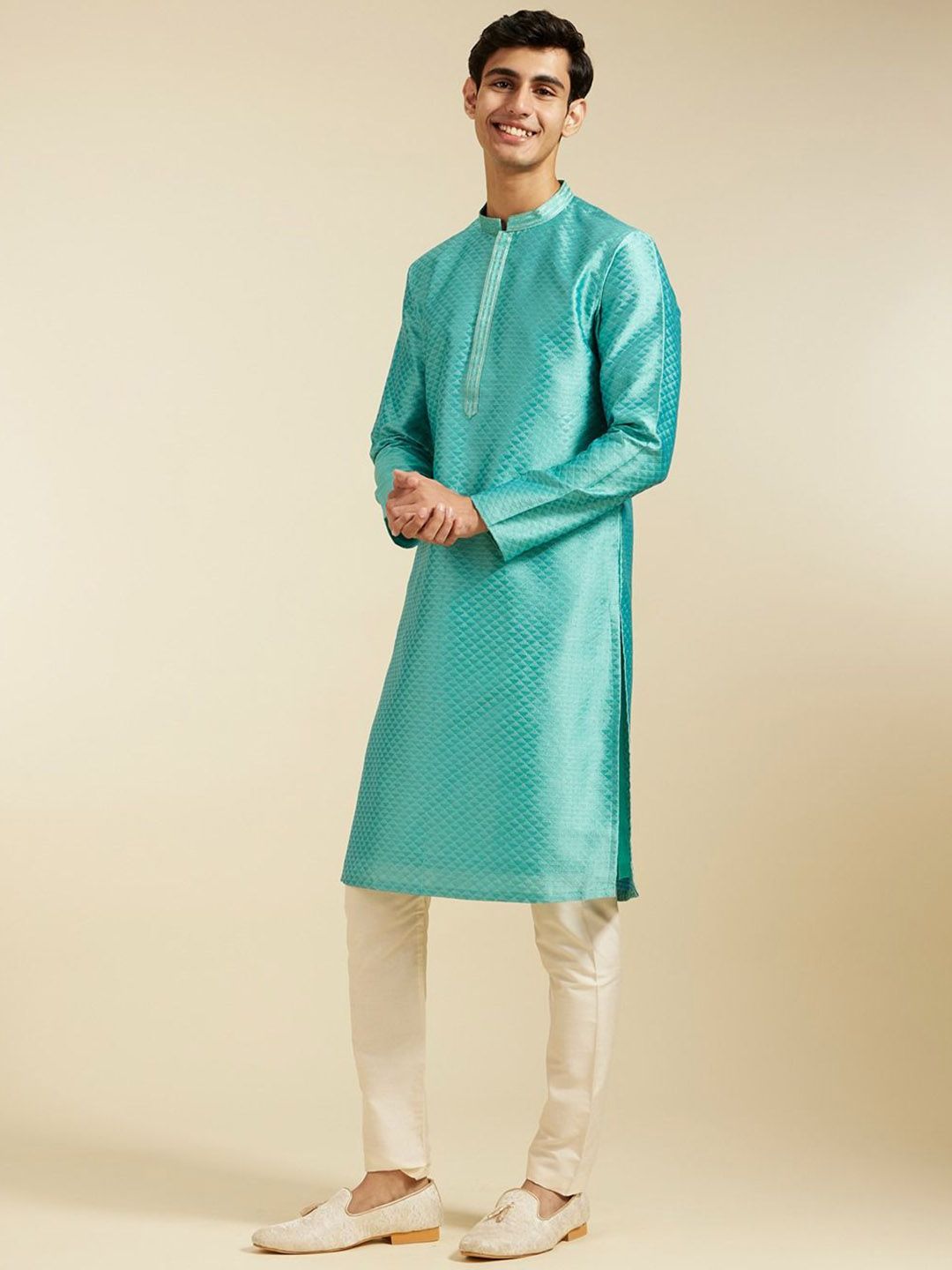 Diwas by Manyavar Embroidered Mandarin Collar Thread Work Straight Kurta