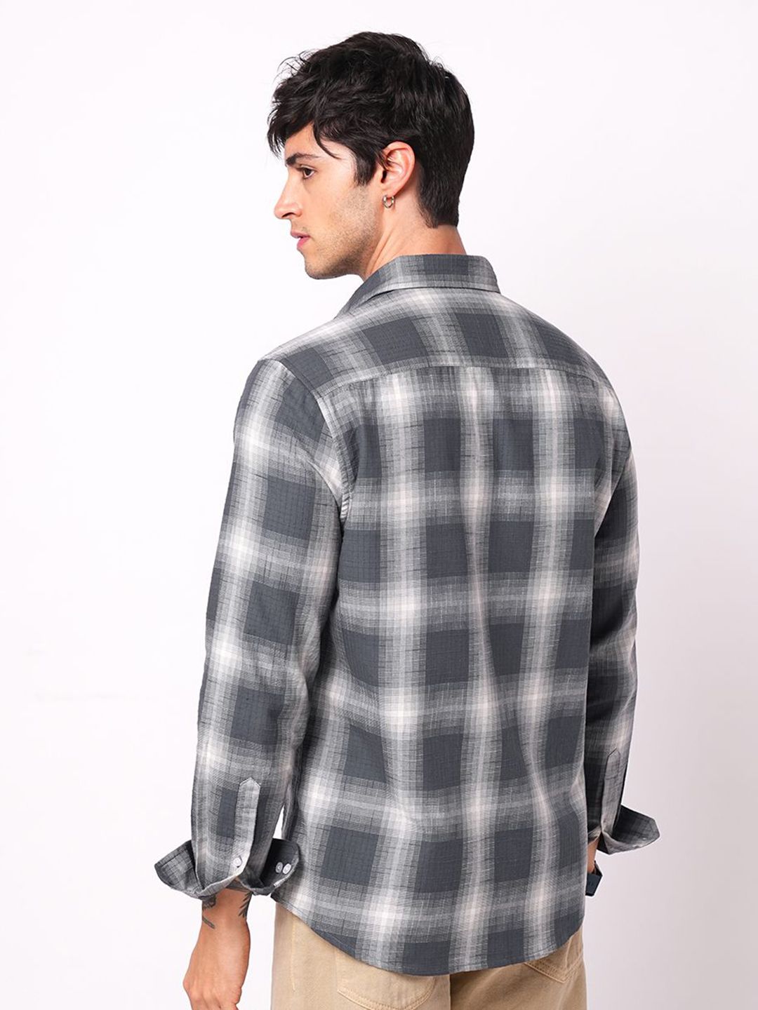 VASTRADO Men Classic Checked Casual Shirt