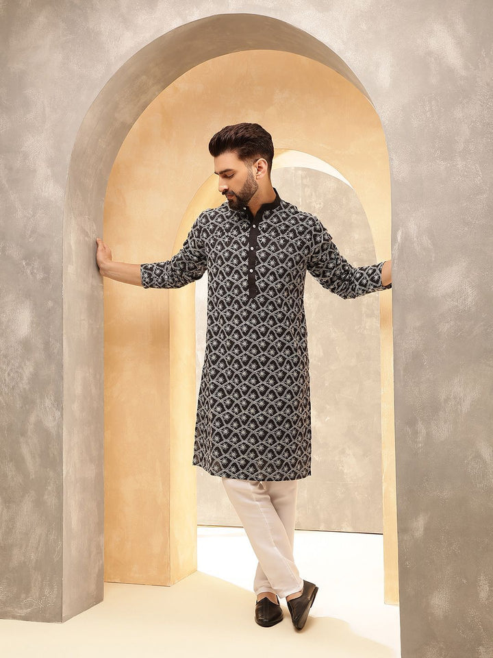 Anouk Black And White Floral Embroidered Band Collar Pure Cotton Kurta With Trouser
