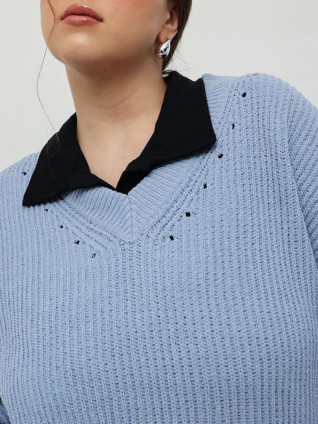 CURVY STREET Women Ribbed V-Neck Pullover Sweater