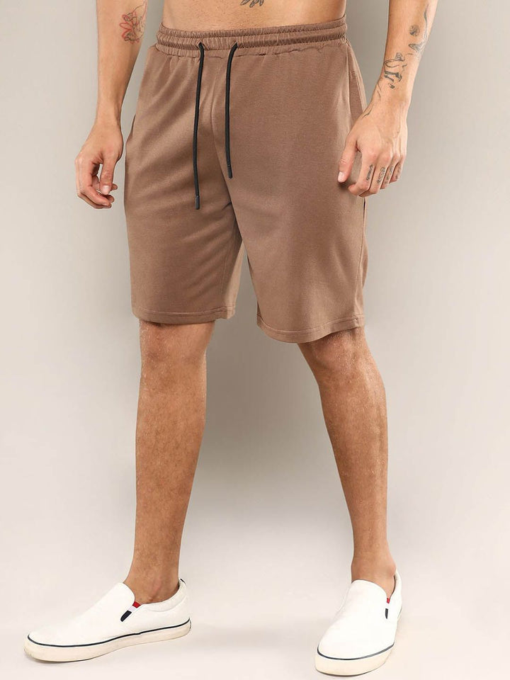 Campus Sutra Round Neck Short Sleeves T-Shirt With Shorts