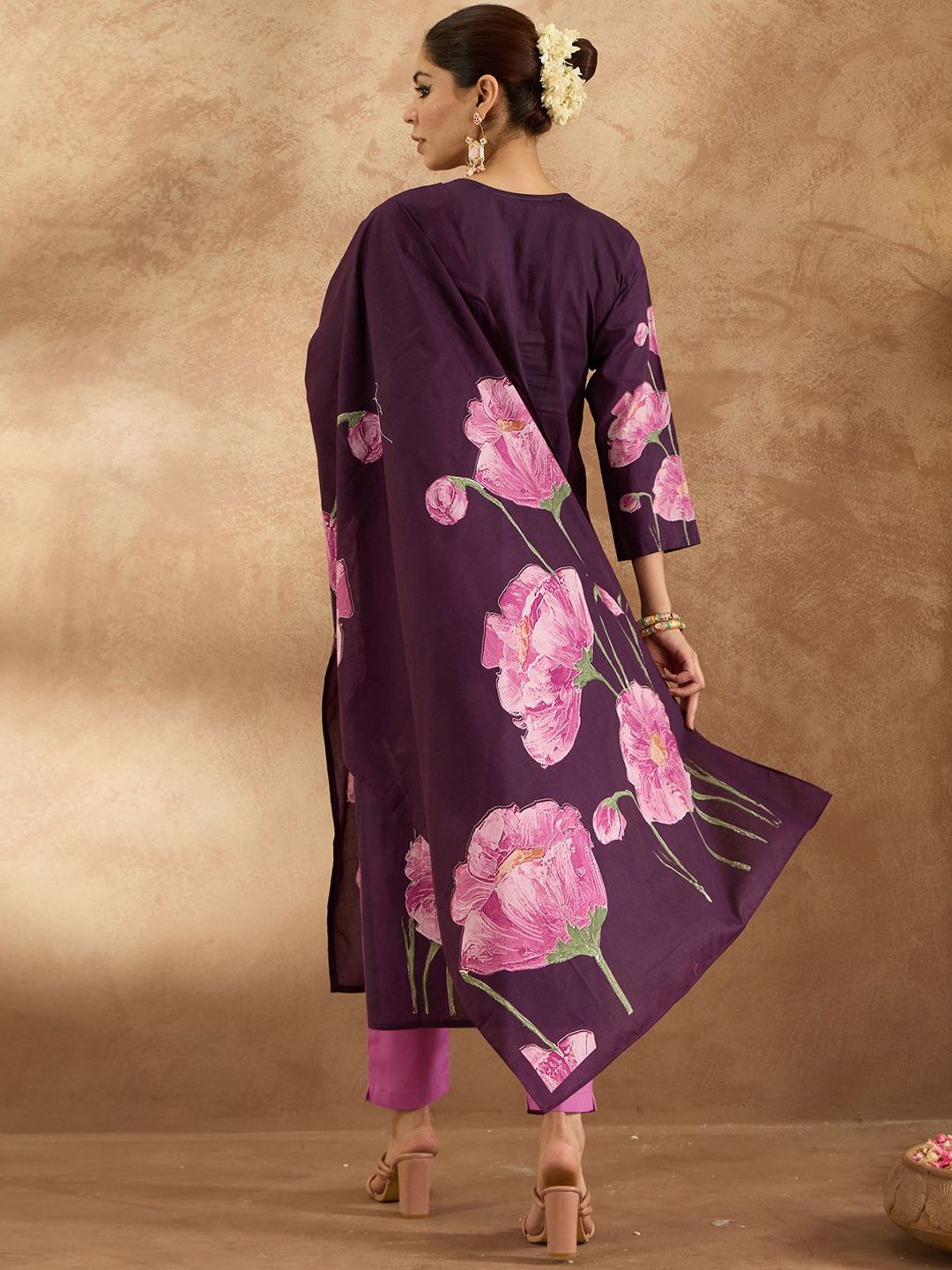Indo Era Women Floral Printed Regular Pure Cotton Kurta with Trousers & With Dupatta