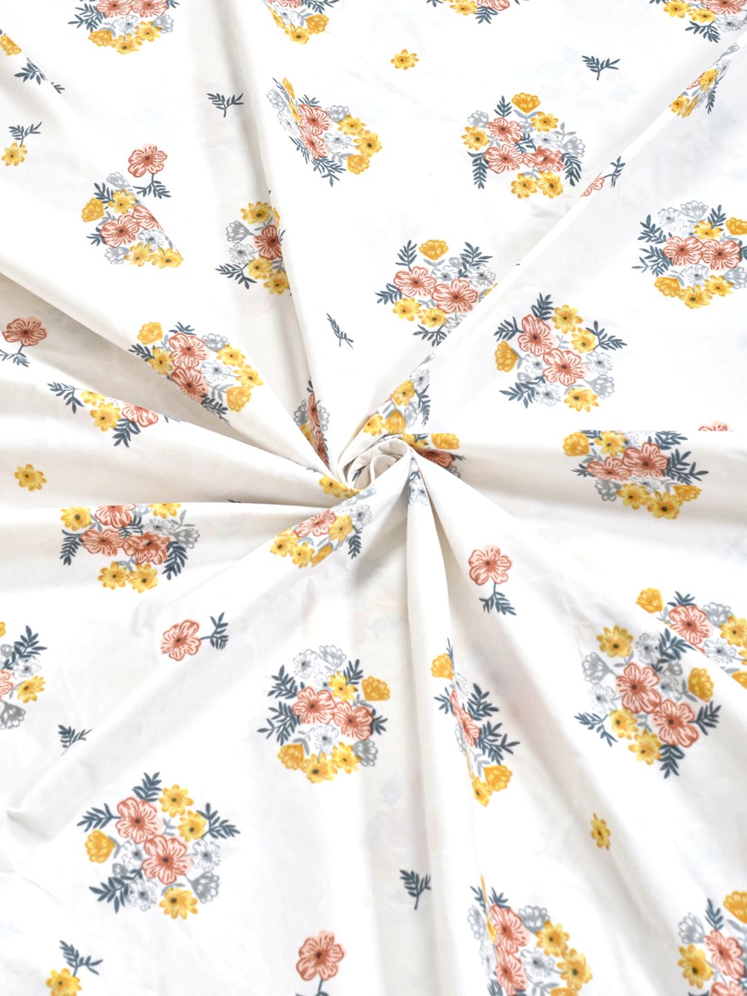 KLOTTHE Cream-Coloured Floral Printed 300 TC King Double Bedsheet Set 2.50 x 2.25 m