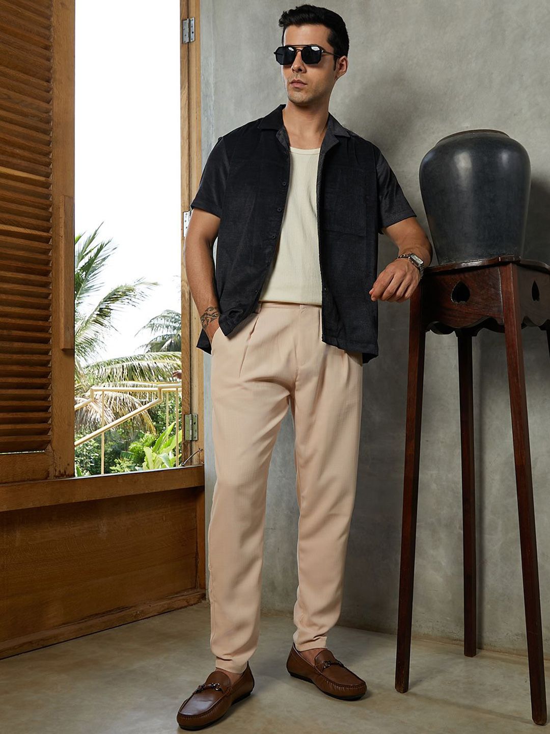 Campus Sutra Men Comfort Relaxed Fit Trousers