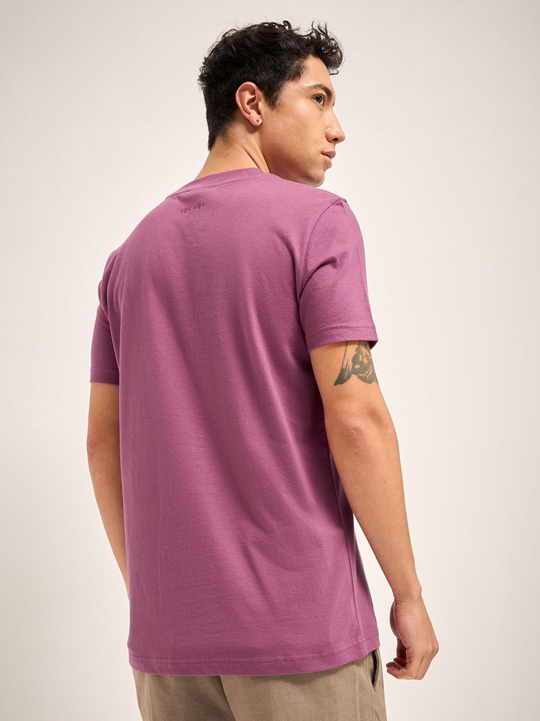 THE BEAR HOUSE Men Solid Round Neck Pure Cotton T-shirt