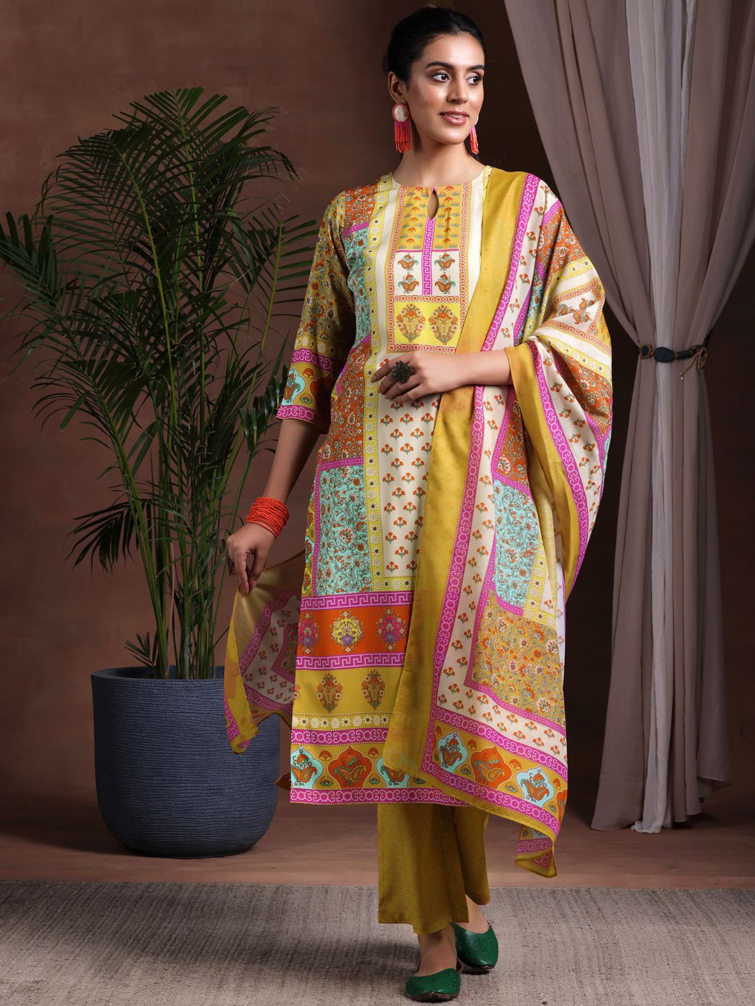 Libas Ethnic Motifs Printed Kurta with Trousers & Dupatta
