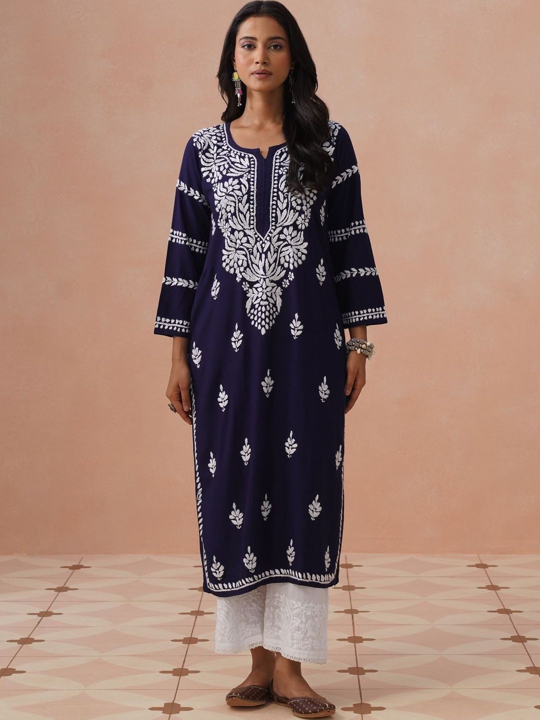 Rumah Wanita Chikankari Motif Etnik Sulam Benang Kerja Cetakan Indie Kurta