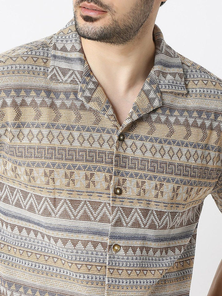SPYKAR Men Relaxed Fit Cuban Collar Geometric Printed Cotton Casual Shirt