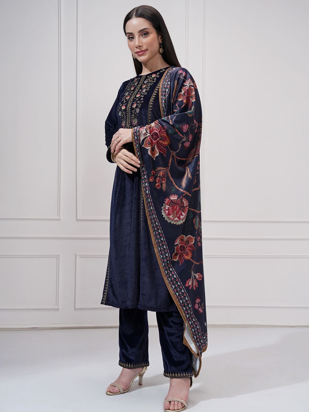 Vishudh Floral Yoke Design Round Neck Thread Work Straight Kurta With Trousers & Dupatta