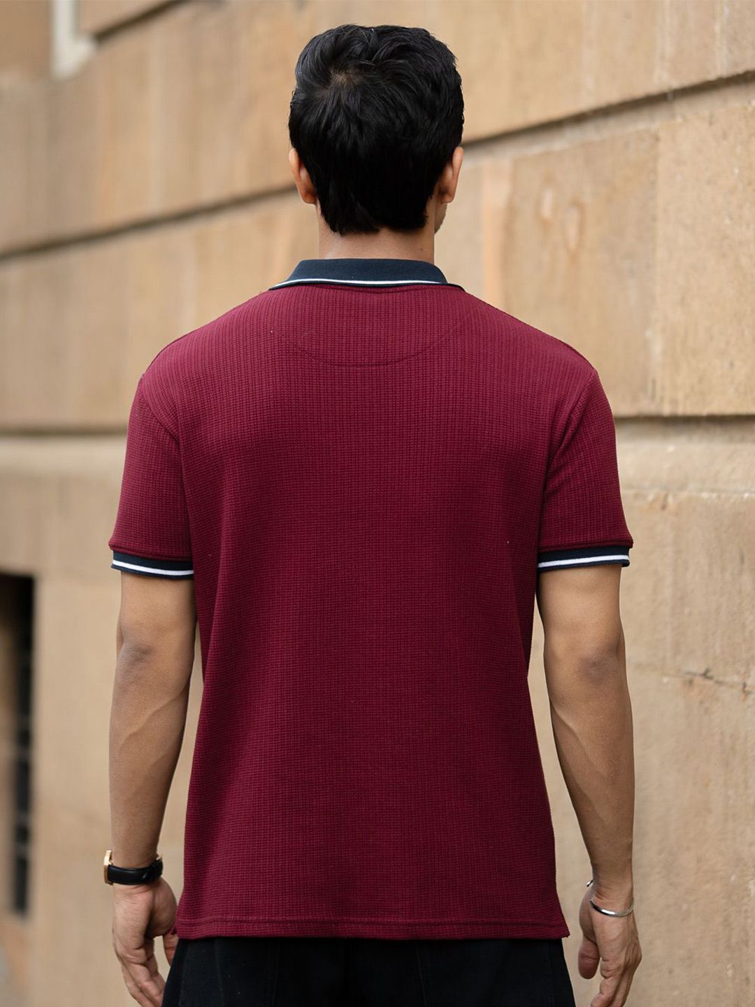 Powerlook Men Wine Contrast Collar T-Shirt