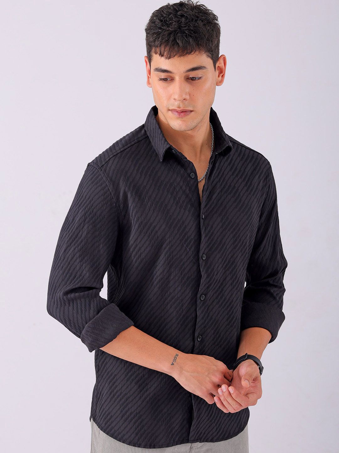 The Indian Garage Co Men Slim Fit Textured Jacquard Resortwear Shirt