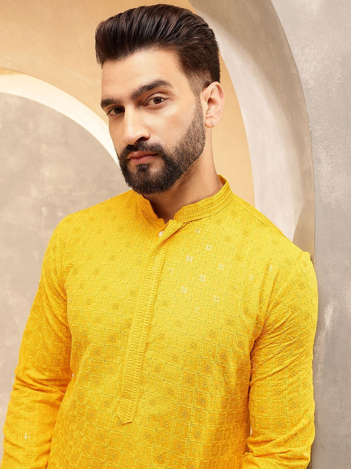 Anouk Yellow Geometric Embroidered Mandarin Collar Straight Pure Cotton Kurta With Pyjamas
