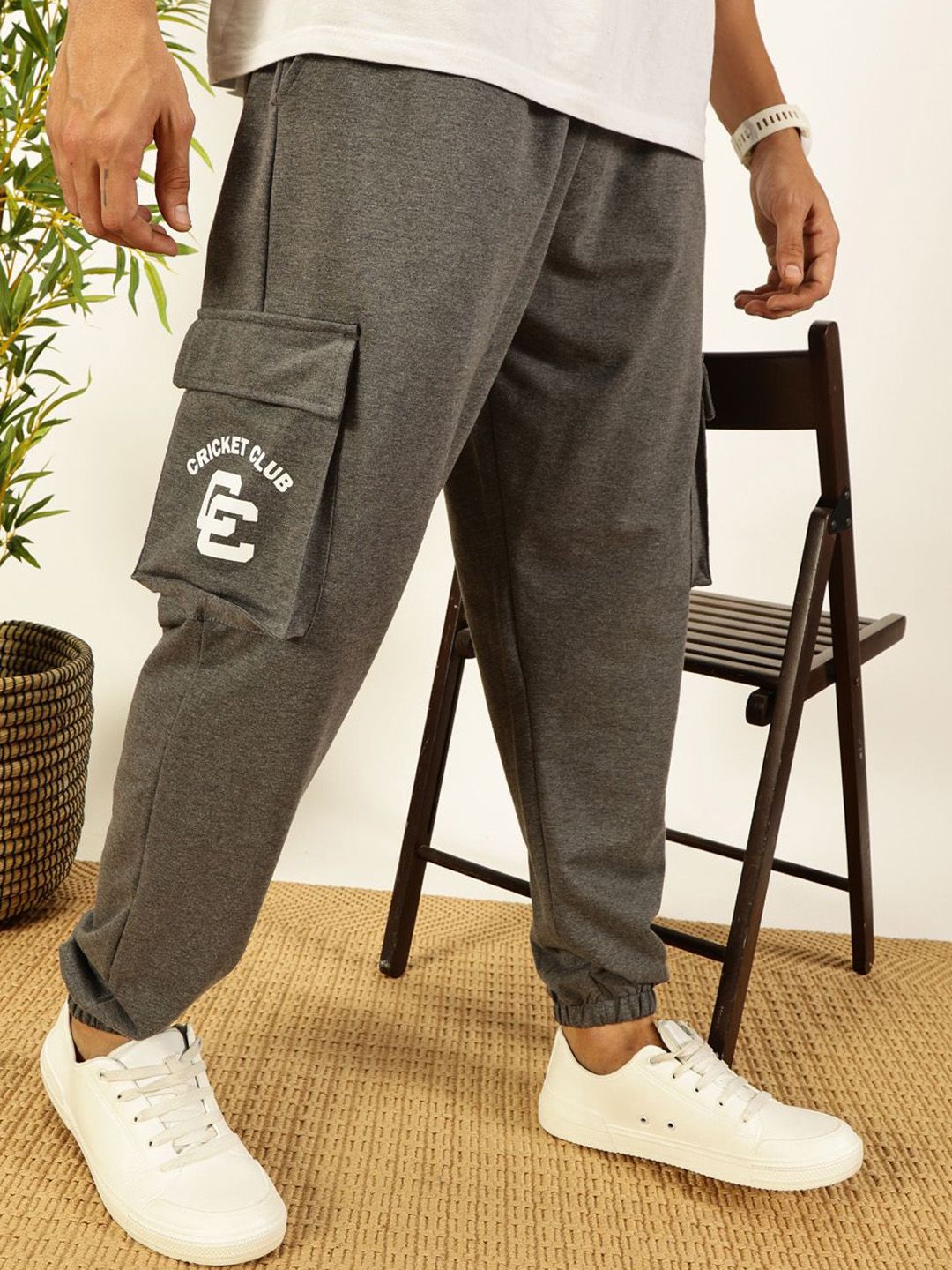 Thomas Scott Men Relaxed Fit Mid Rise Cargo Joggers