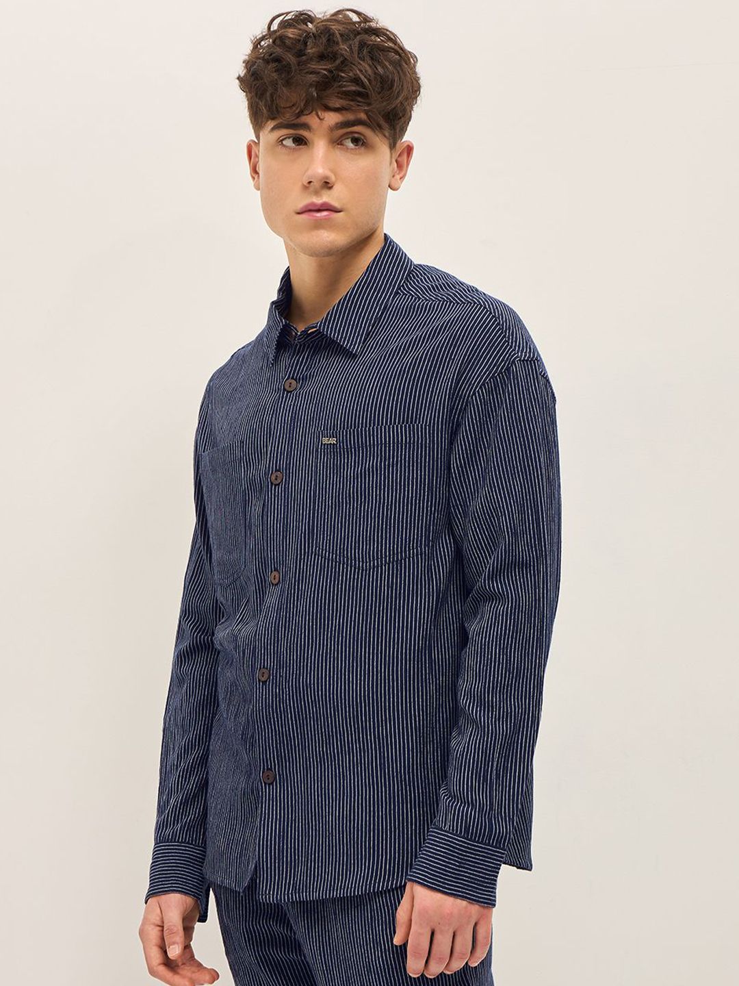 THE BEAR HOUSE Men Spread Collar Pinstripes Striped Casual Shirt