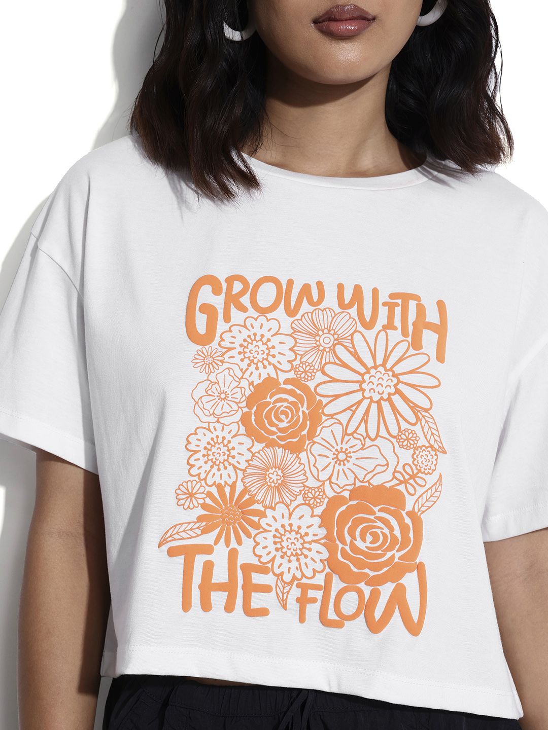 DressBerry Floral Printed Boxy Crop T-shirt