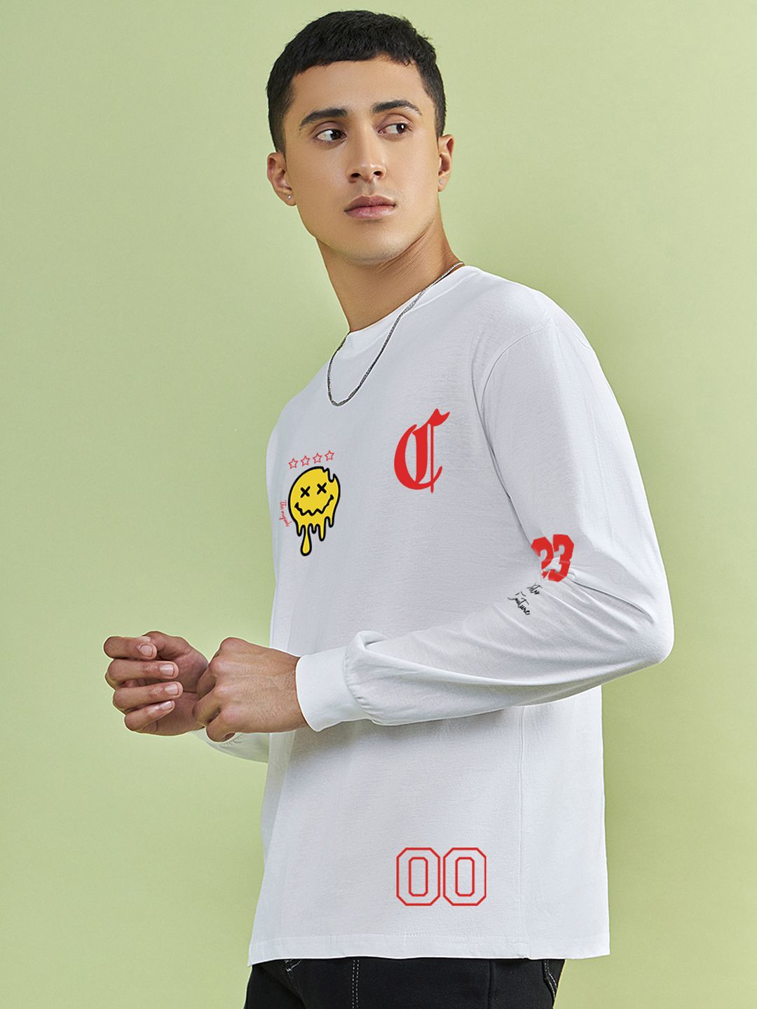 Bewakoof Men Graphic Printed Round Neck Pure Cotton T-Shirt