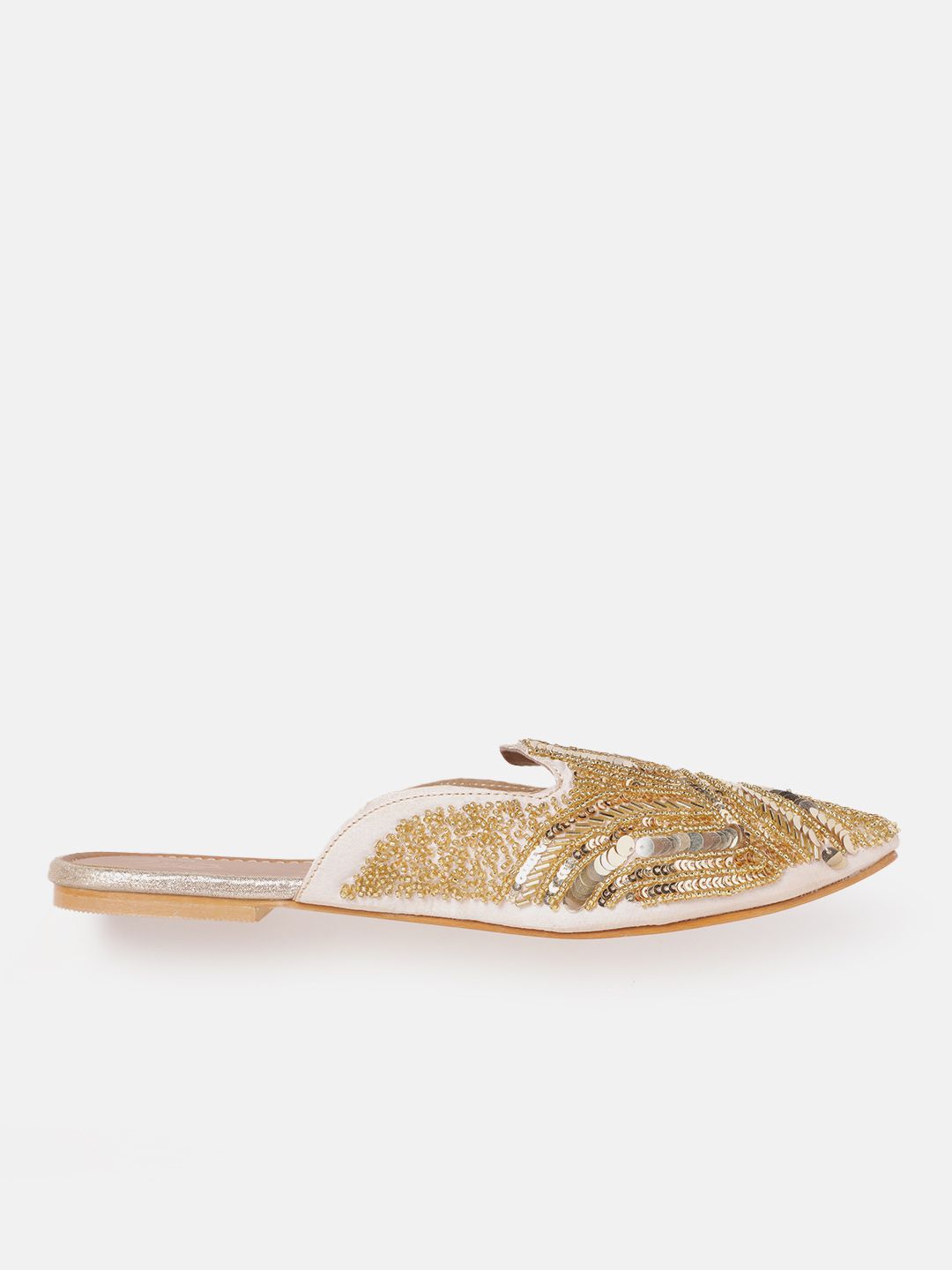House of Pataudi Women Embellished Ethnic Mules