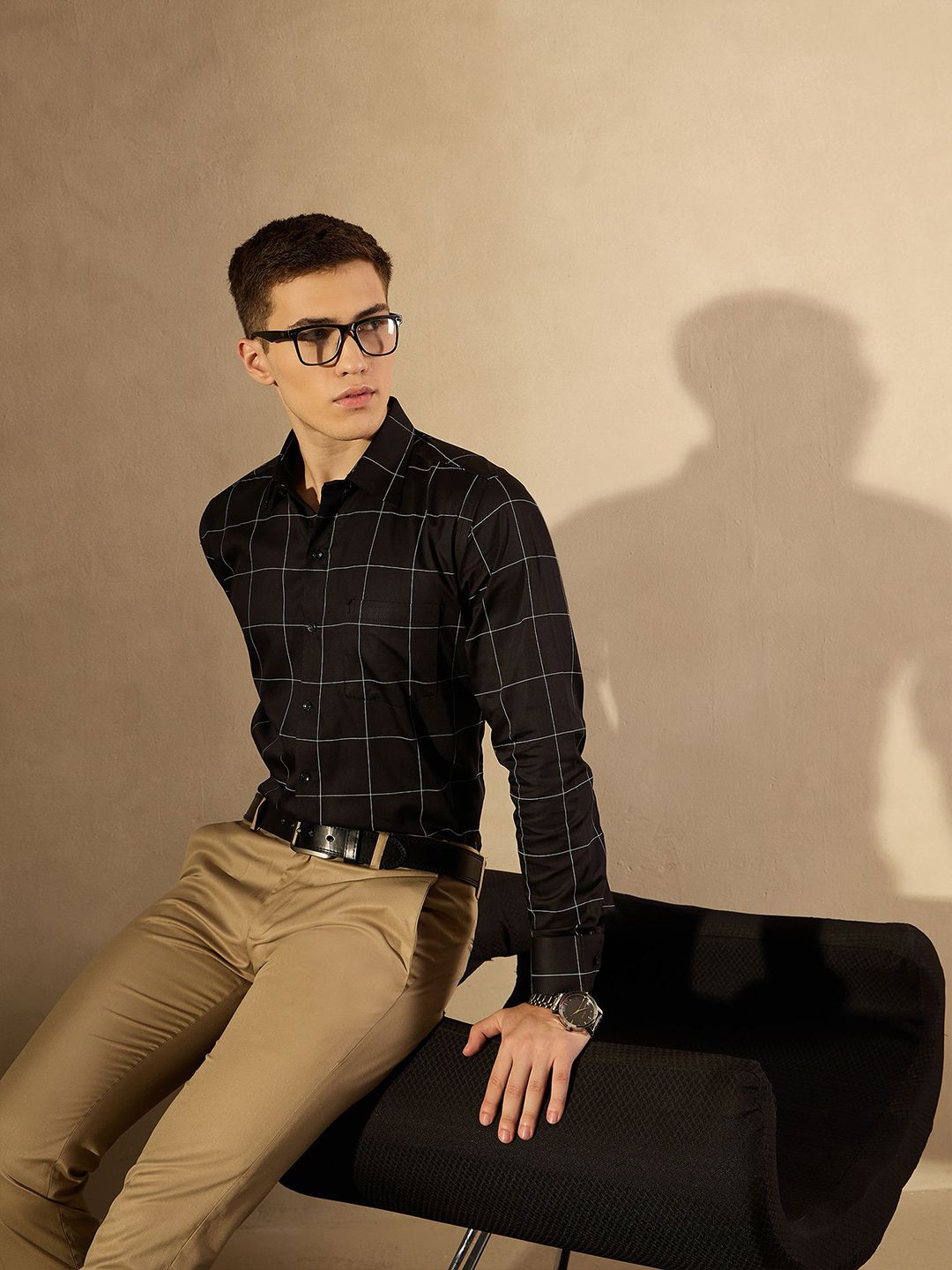 DENNISON Men Smart Spread Collar Windowpane Checked Cotton Formal Shirt