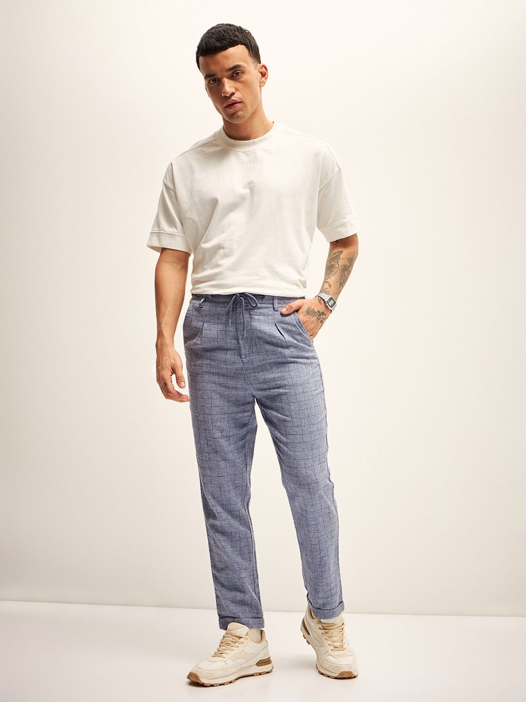THE BEAR HOUSE Men Checked Regular Fit Trousers