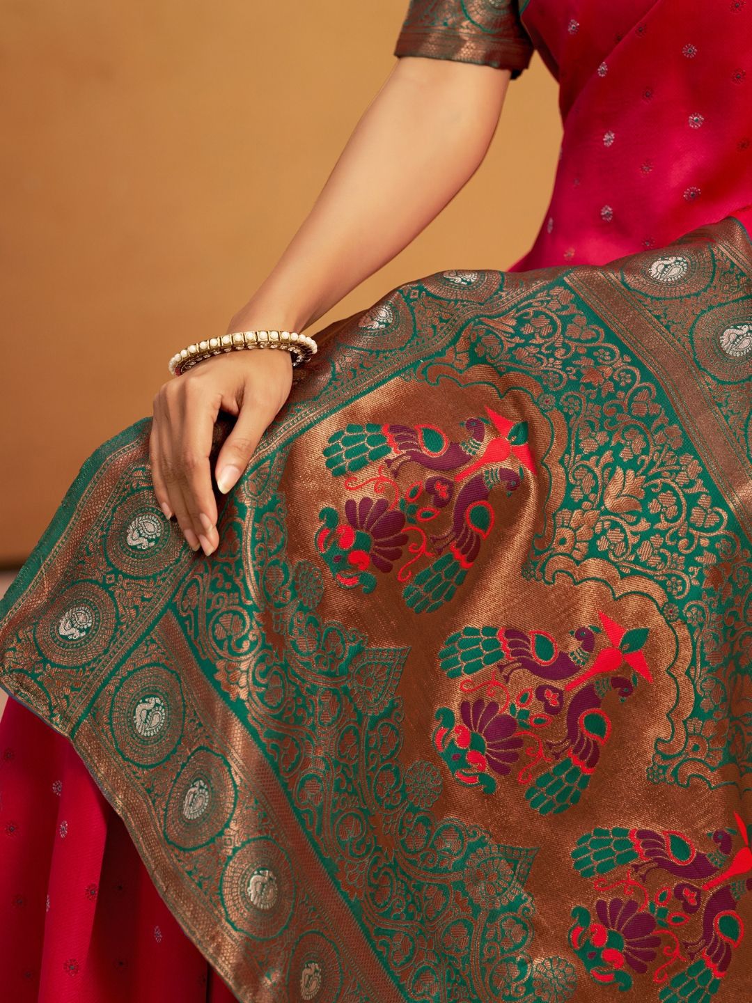 Kalini Silk Blend Woven Paithani Saree with Blouse Piece