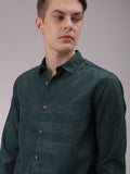 The Indian Garage Co Men Cutaway Collar Solid Slim Fit Casual Shirt