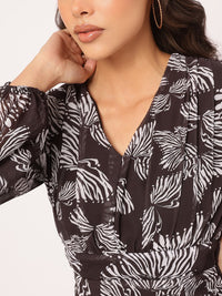 DressBerry Fashionista Flair Printed Ruched Mini Sheath Dress