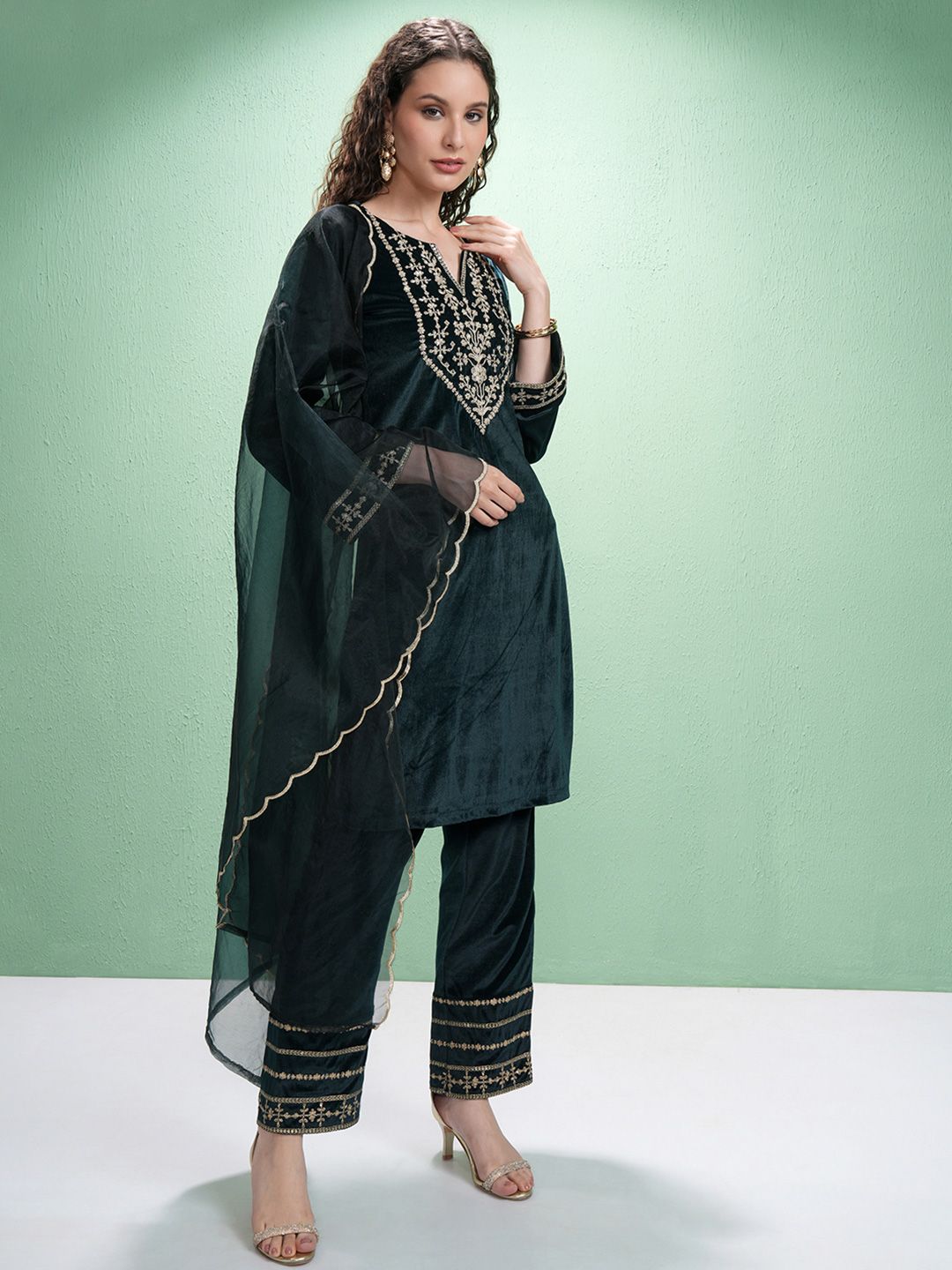 Vishudh Women Embroidered Regular Kurta with Trousers & With Dupatta
