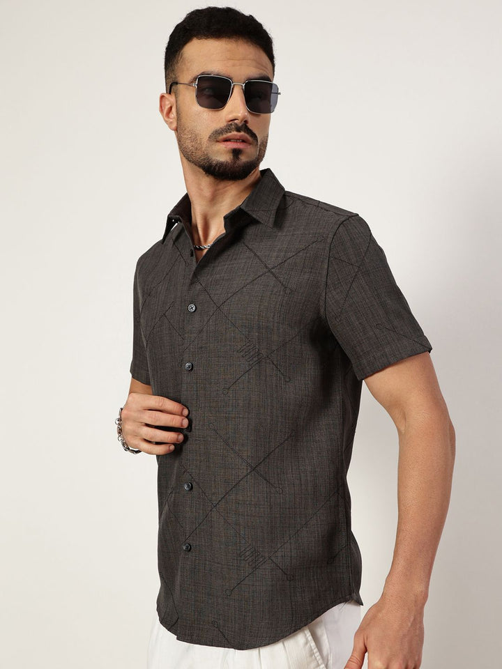 Thomas Scott Men Premium Spread Collar Checked Slim Fit Casual Shirt