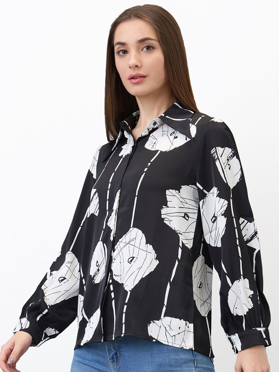 SPYKAR Women Regular Fit Spread Collar Floral Printed Casual Shirt