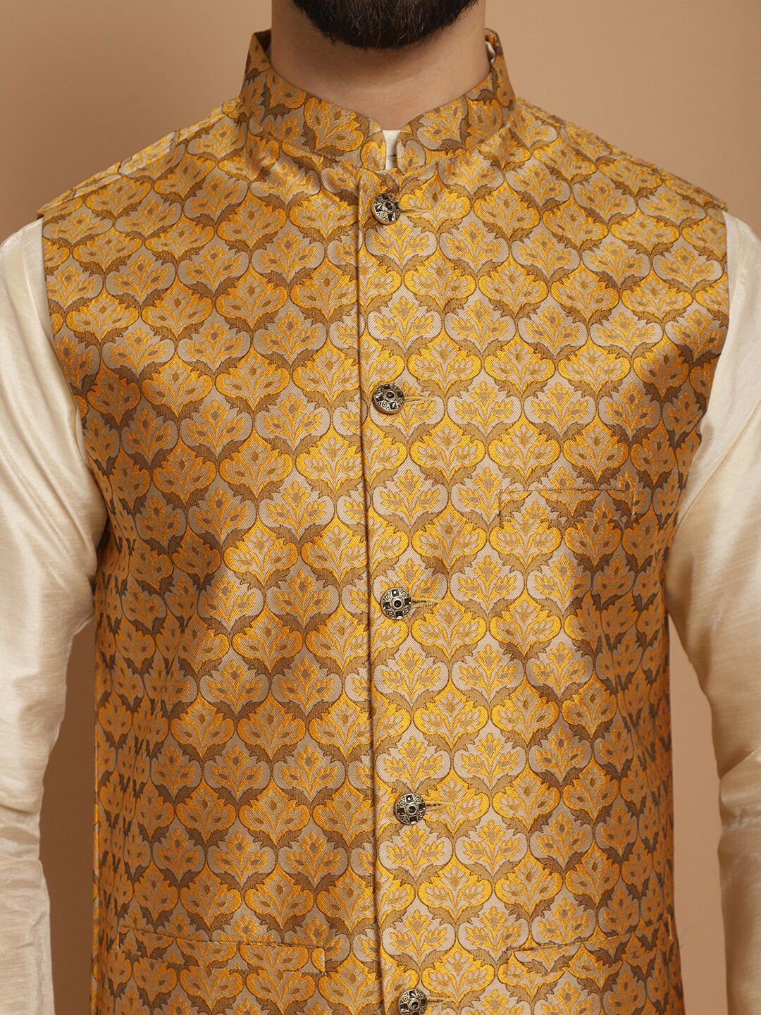 Anouk Mandarin Collar Knee Length Kurta Biasa dengan Churidar
