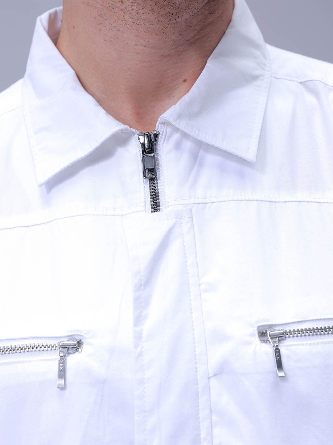 The Indian Garage Co Men Boxy Fit Spread Collar Solid Cotton Casual Shirt