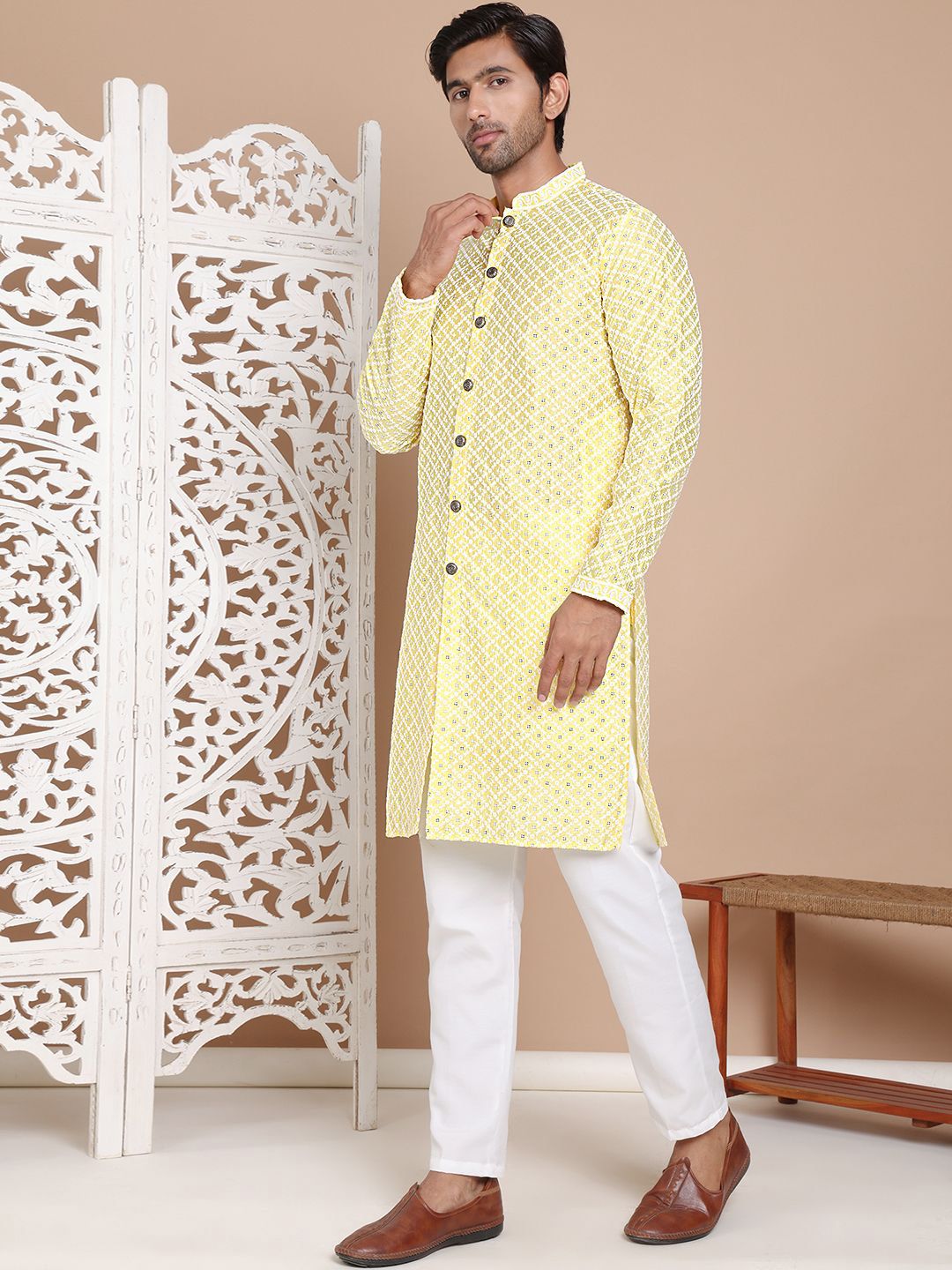 Jompers Men Embroidered Regular Sequinned Kurta with Pyjamas