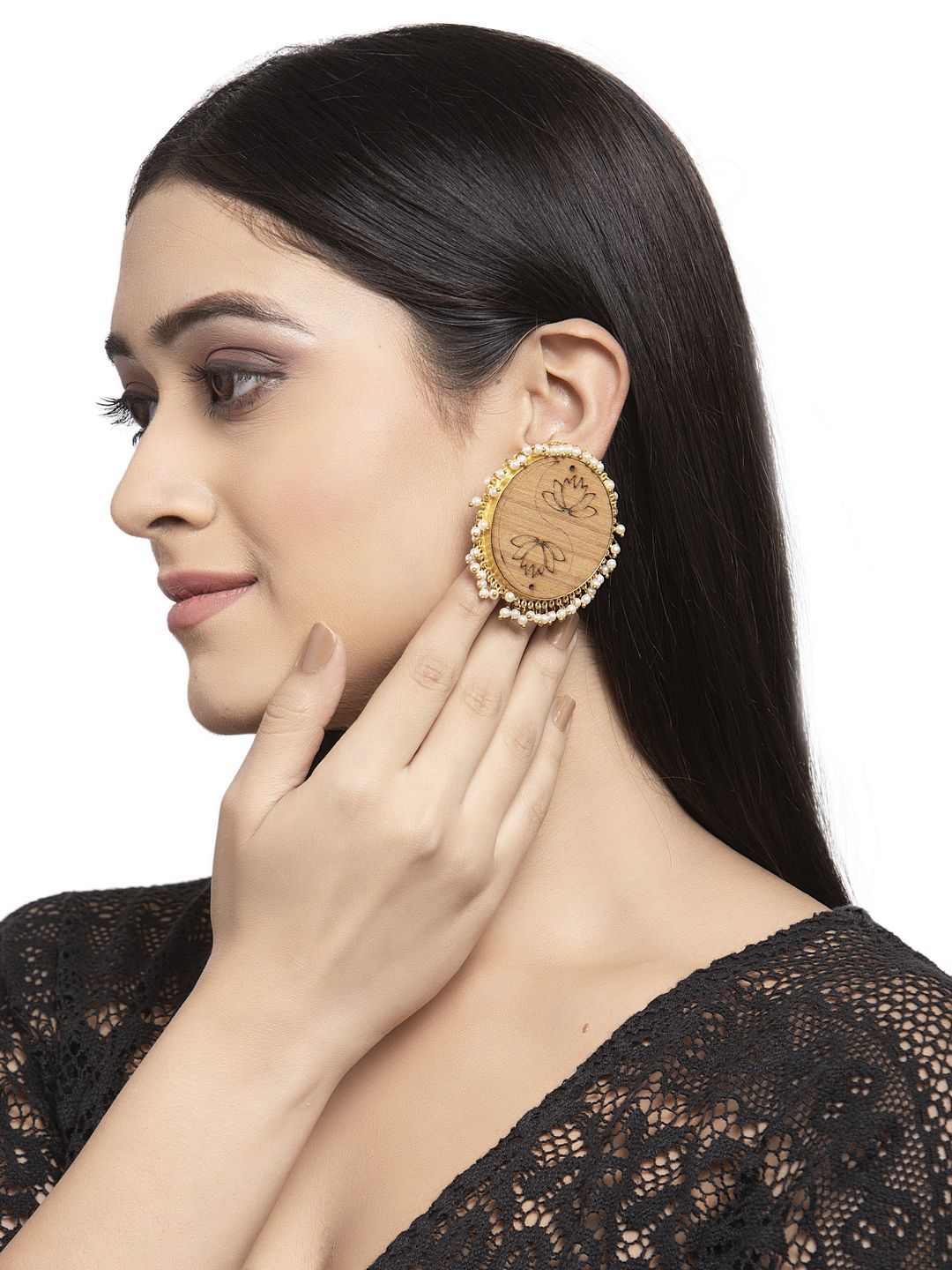 Anouk Beaded Circular Wooden Studs