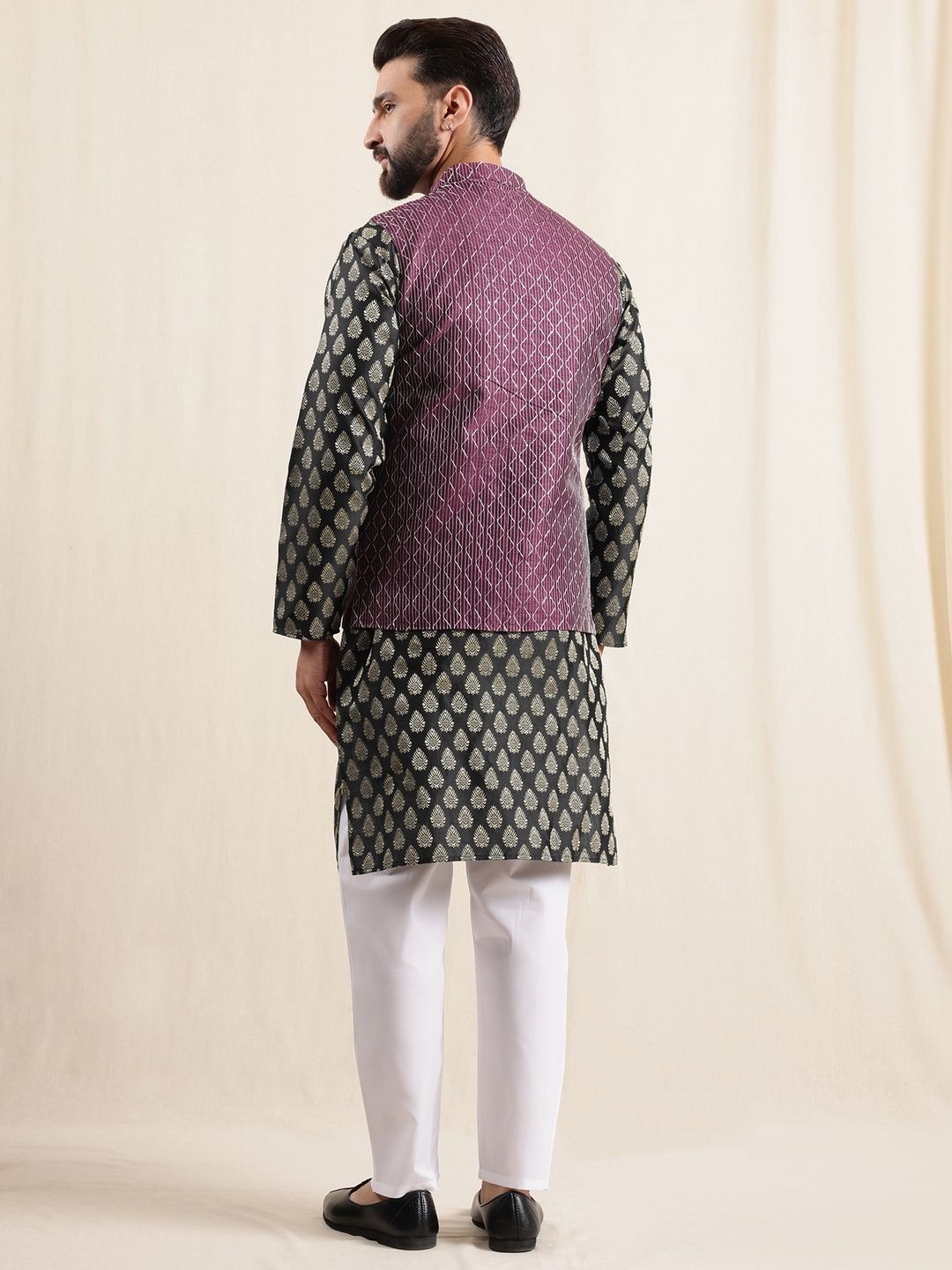Anouk Geometric Printed Band Collar Straight Kurta With Pyjama And Nehru jacket