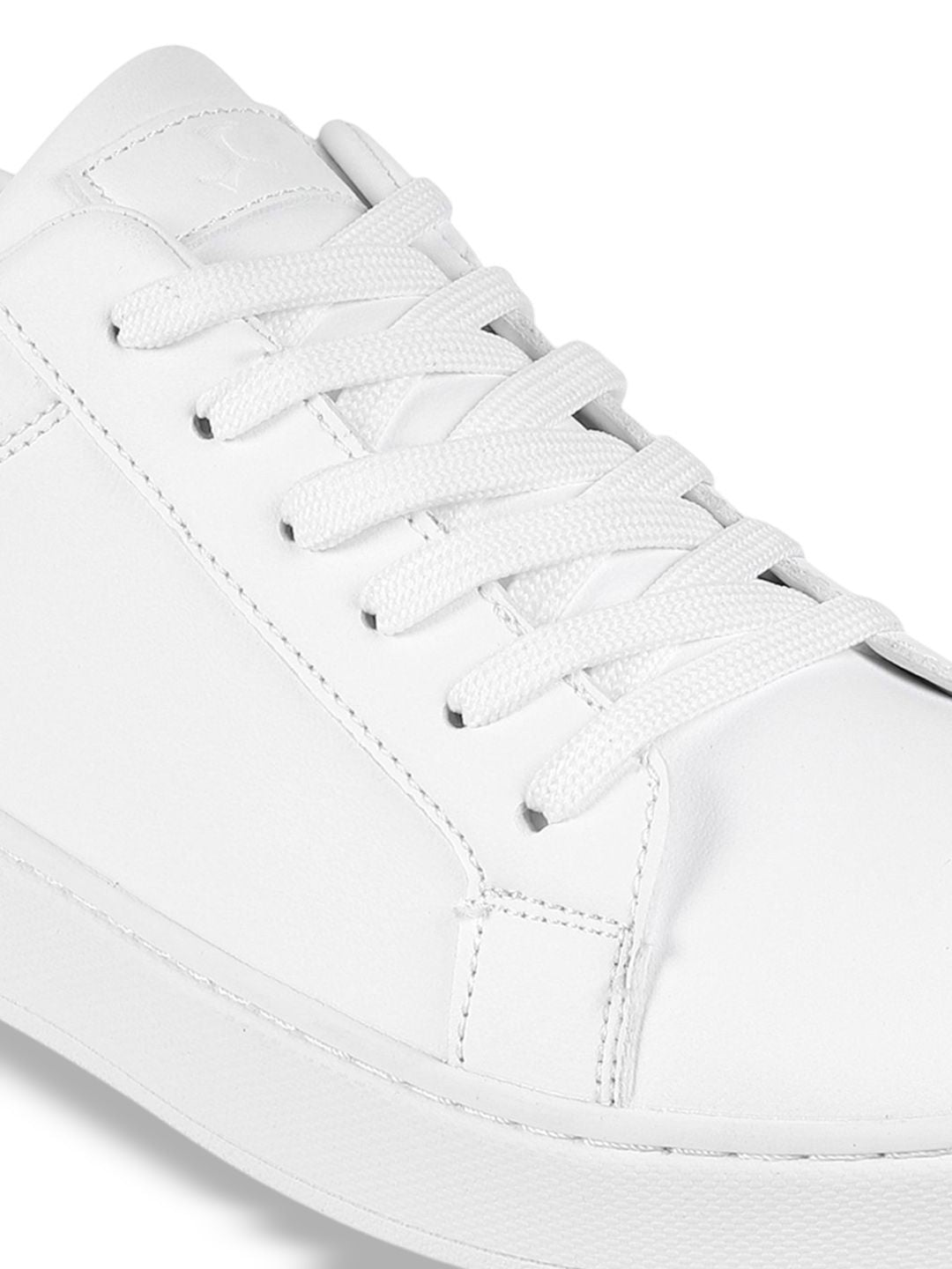 Mochi Men Colourblocked Lace-Ups Sneakers