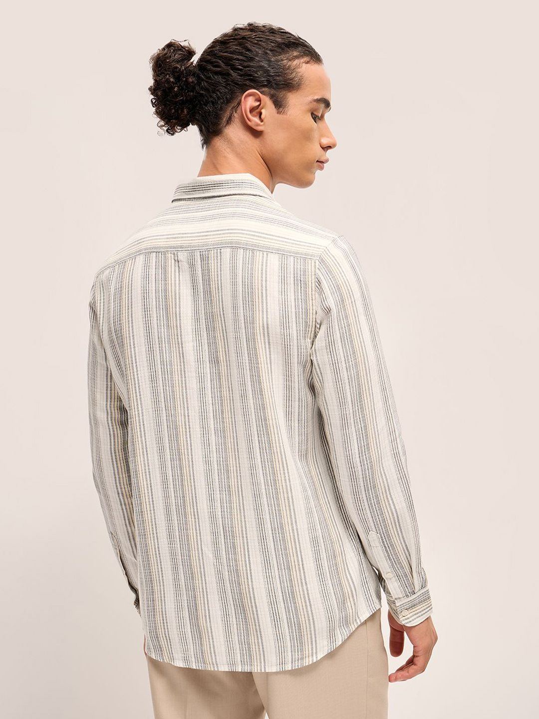 THE BEAR HOUSE Men Striped Slim Fit Casual Shirt