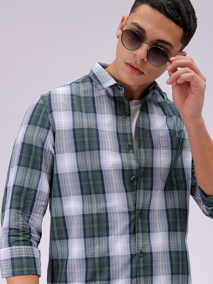 The Indian Garage Co Men Cutaway Collar Checked Cotton Slim Fit Casual Shirt