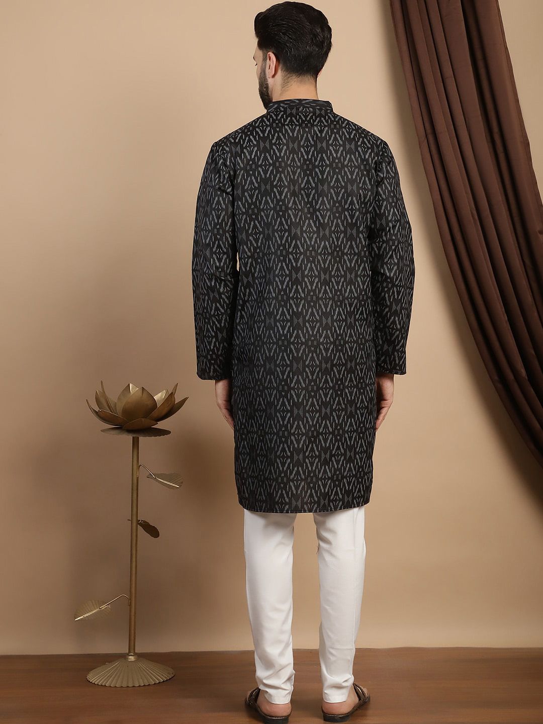 Anouk Printed Pure Cotton Mandarin Collar Lengan Panjang Kurta Lurus dengan Churidar