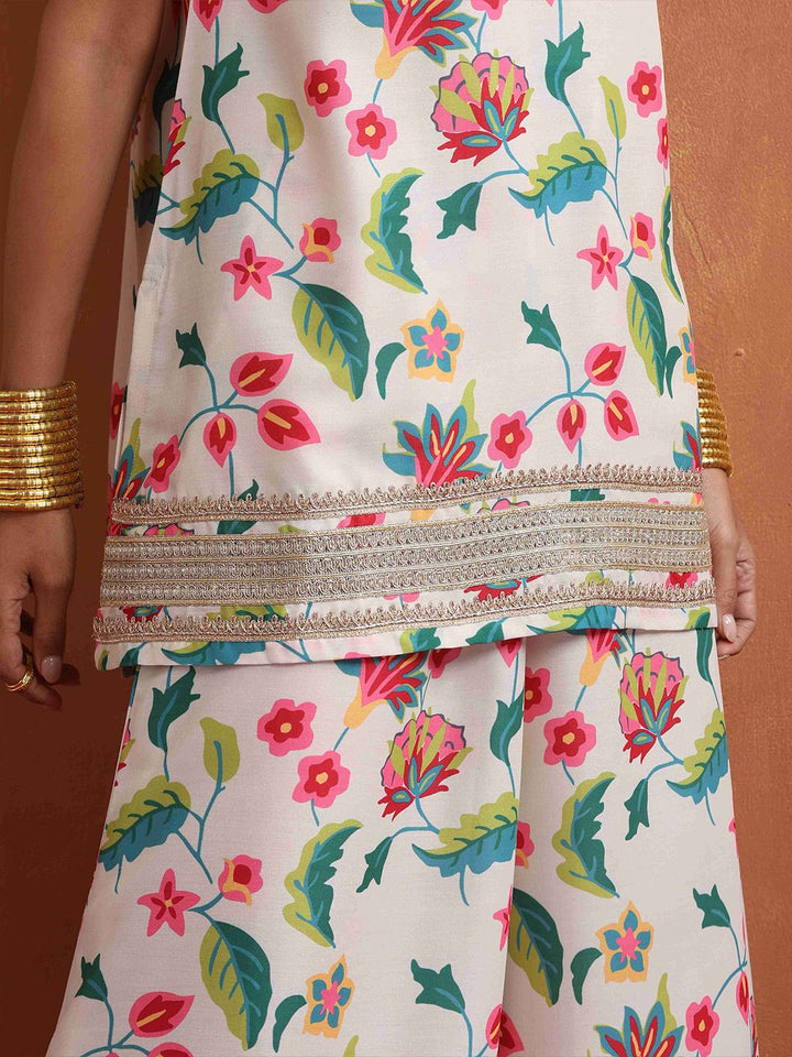 Truebrowns Floral Printed Gotta Patti Kurti dengan Sharara