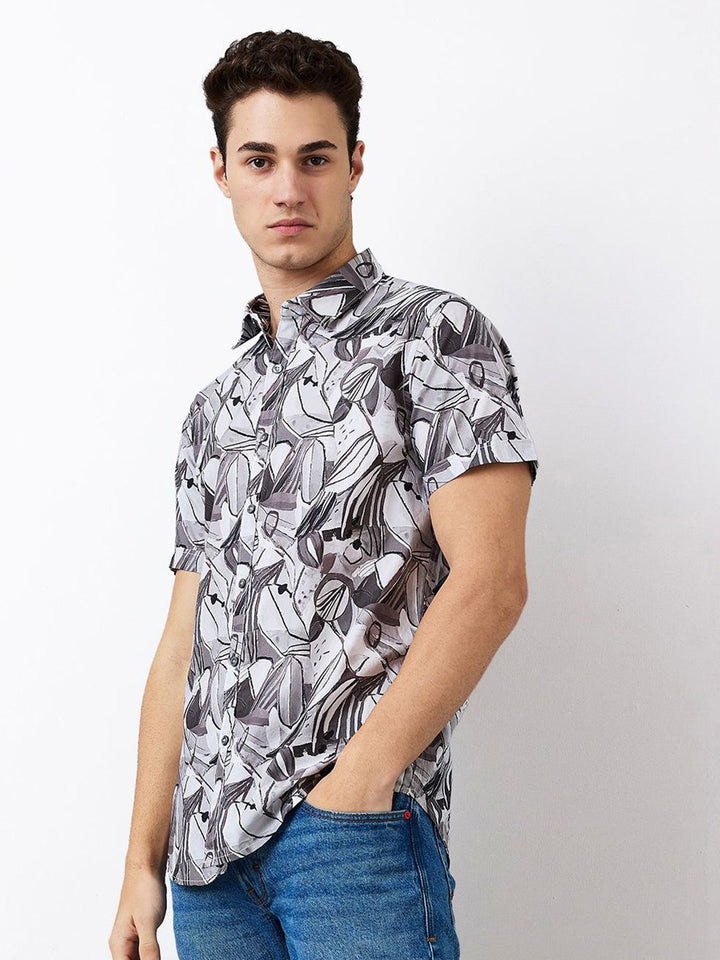 SPYKAR Men Spread Collar Abstract Printed Cotton Casual Shirt