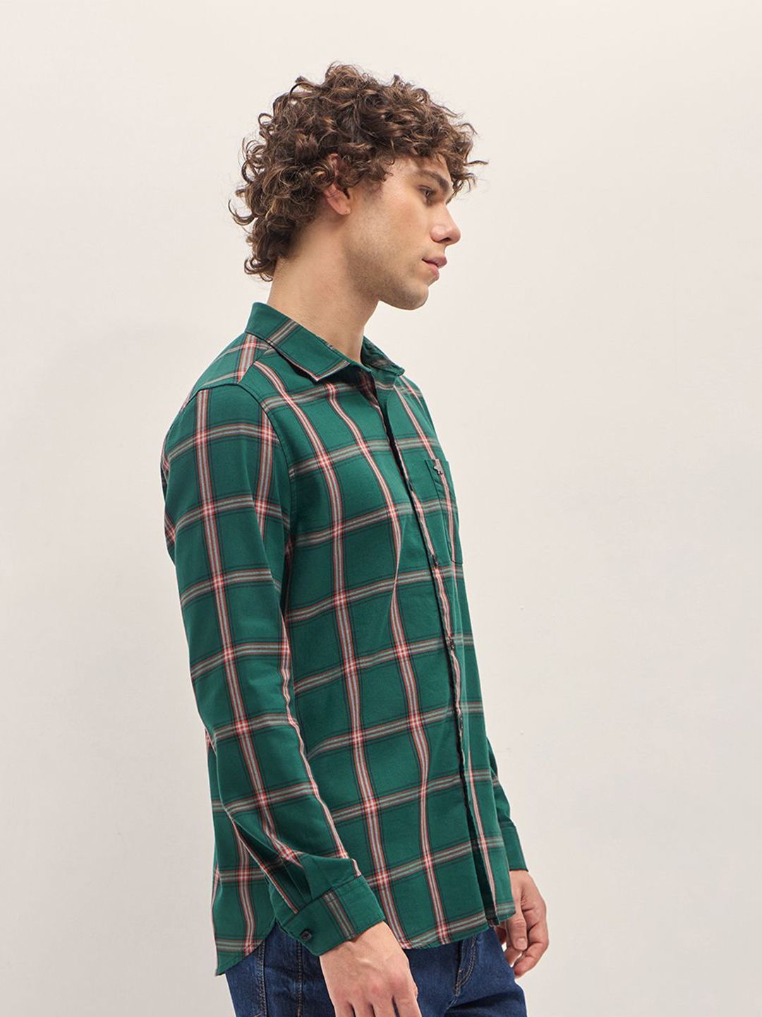 THE BEAR HOUSE Men Spread Collar Buffalo Checked Cotton Slim Fit Casual Shirt
