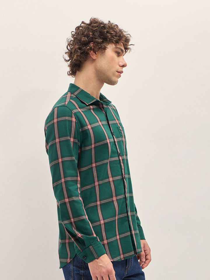 THE BEAR HOUSE Men Spread Collar Buffalo Checked Cotton Slim Fit Casual Shirt