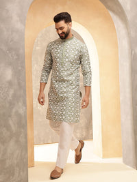 Anouk Green Floral Embroidered Mandarin Collar Kurta With Pyjama