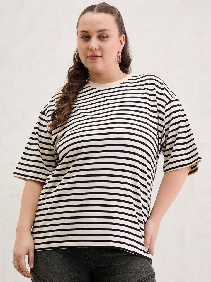 SASSAFRAS Curve Women Striped T-shirt