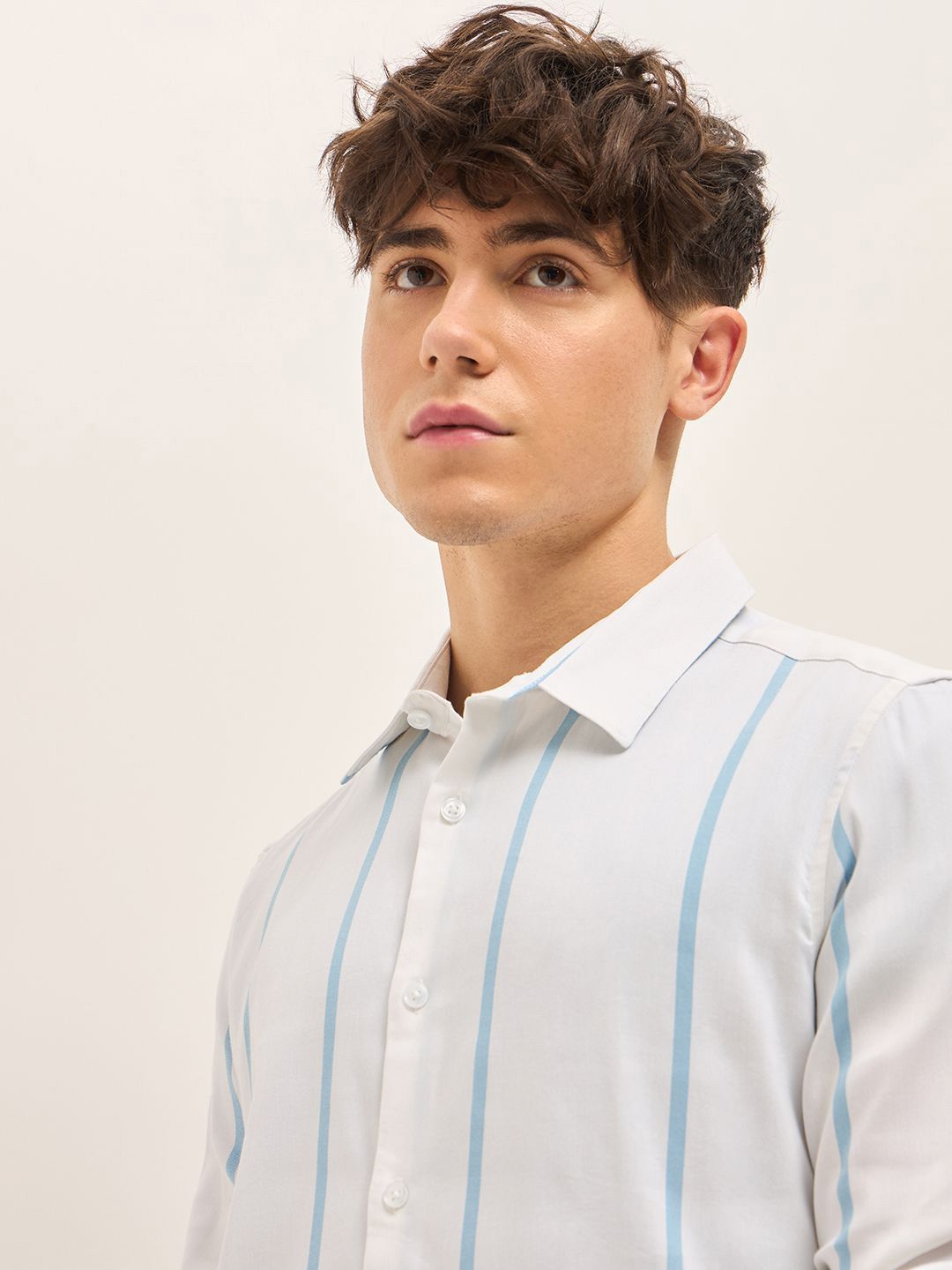 THE BEAR HOUSE Men Spread Collar Vertical Striped Cotton Slim Fit Casual Shirt