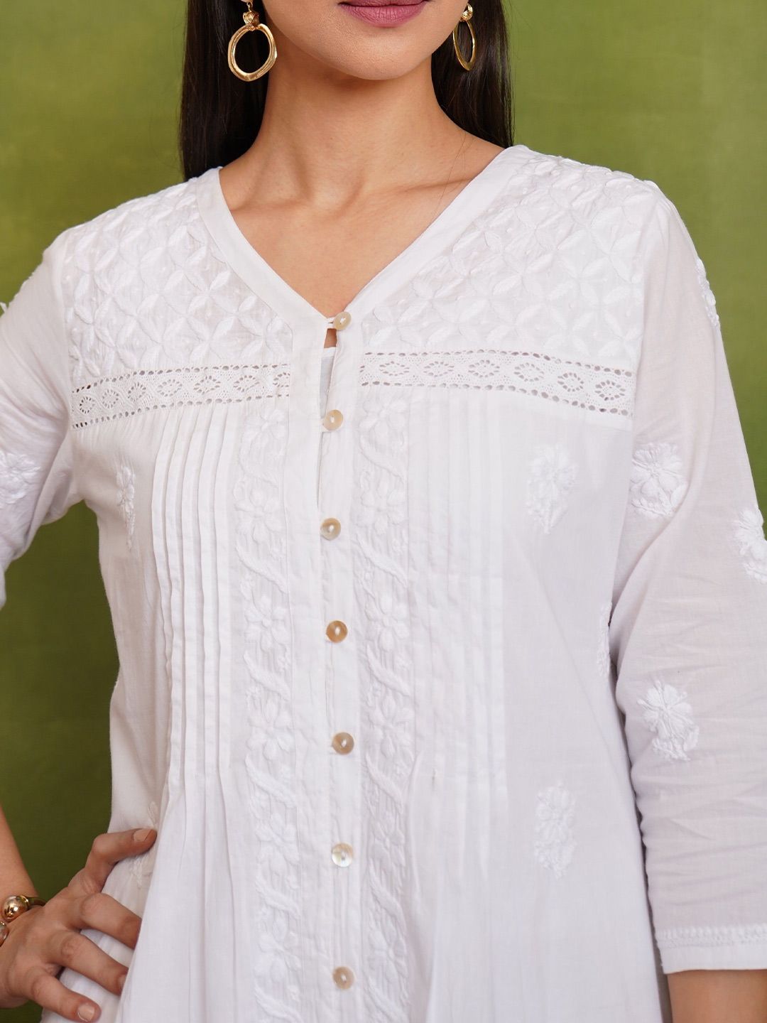 HOUSE OF KARI Floral Embroidered Cotton Chikankari Short Kurta