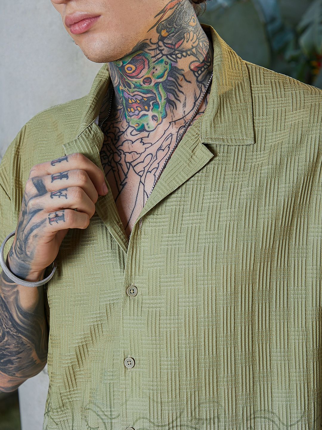 Kampus Sutra Men Classic Opaque Dicetak Baju Kasual