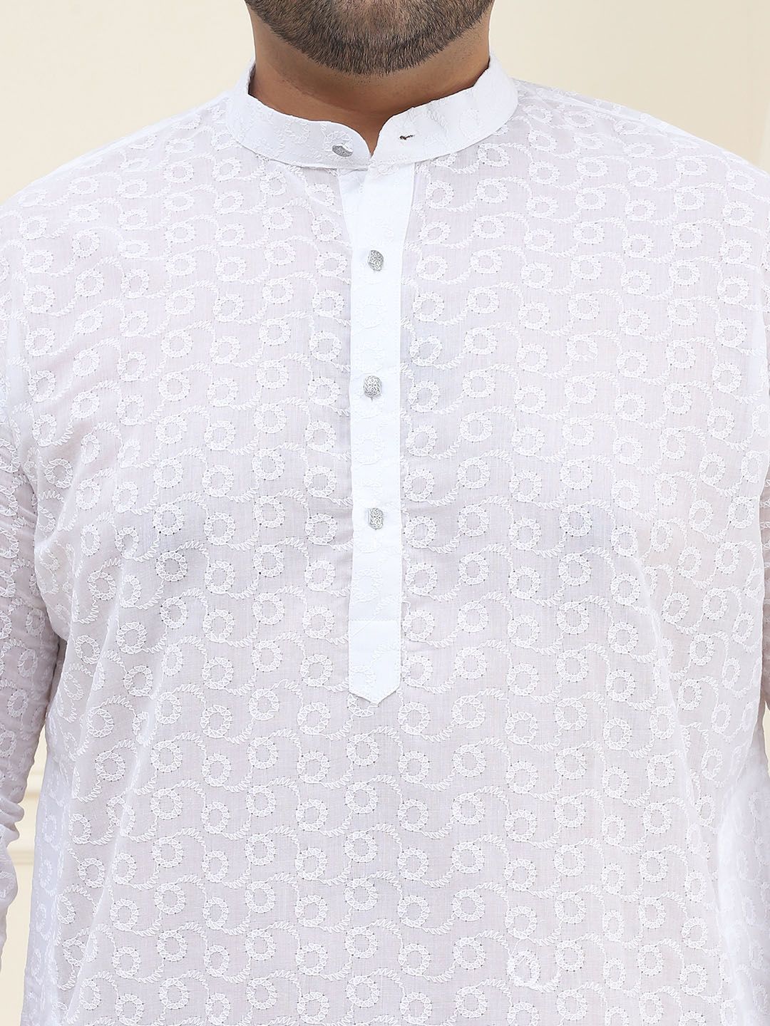 SOJANYA PLUS Geometric Embroidered Mandarin Collar 100% Cotton Straight Kurta